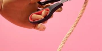 Cord-Cutting Guide: Save $75/Month with Streaming Services - Cover Image